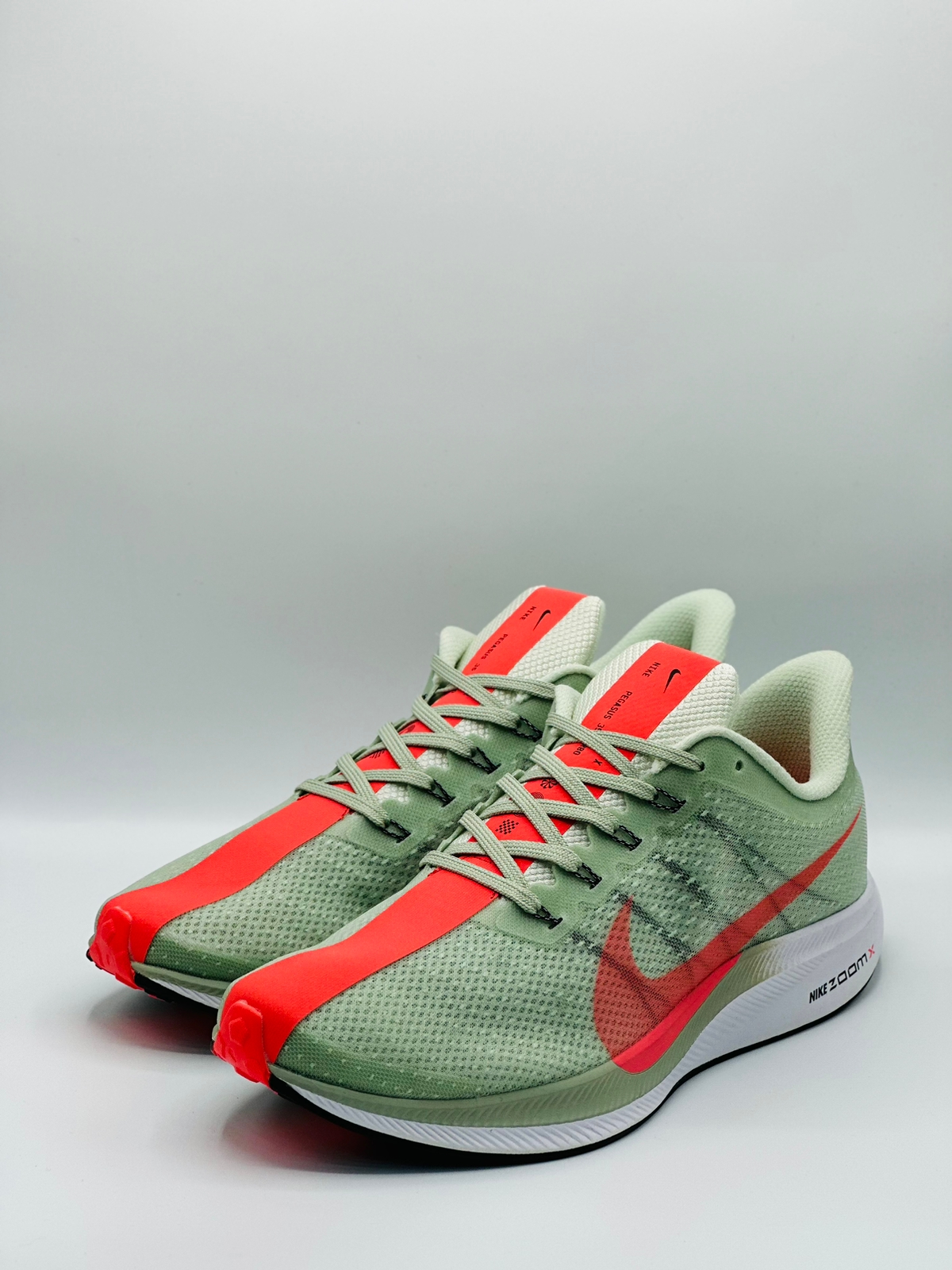 Nike Pegasus 35 turbo x Zoom YF Store